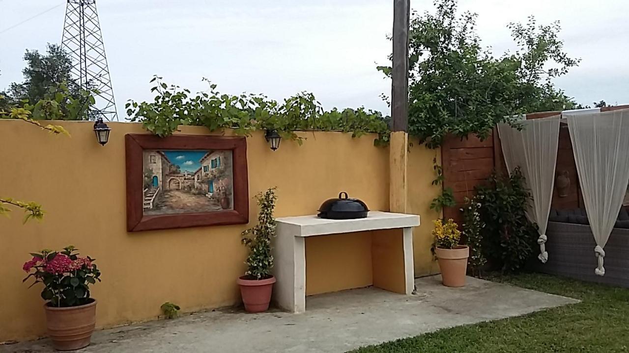 Eleas Gi Villa Vitalades Luaran gambar