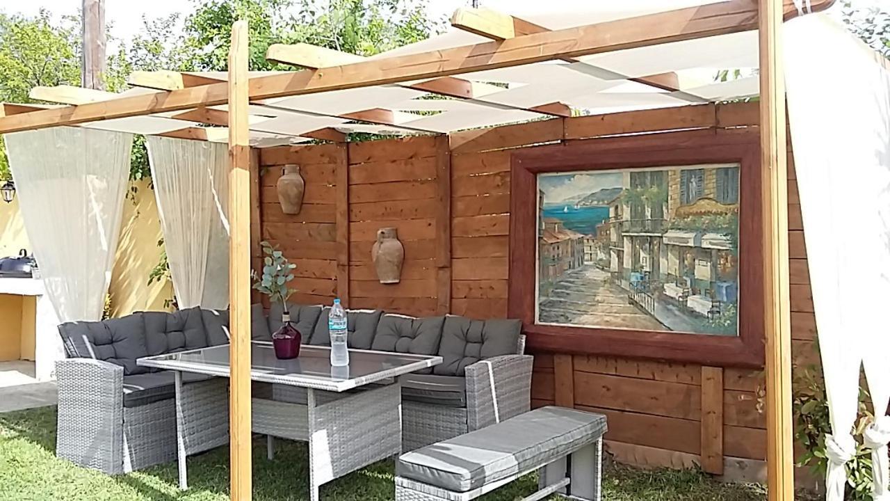 Eleas Gi Villa Vitalades Luaran gambar